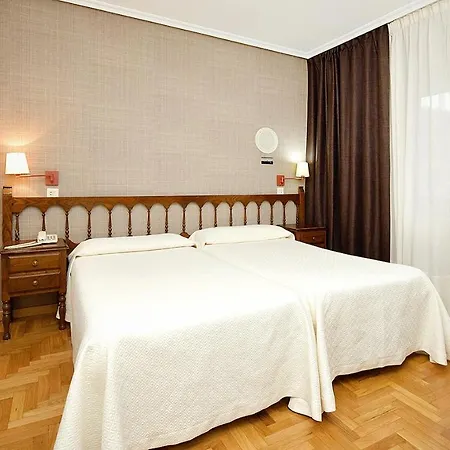 El Molinón Hotel 2*